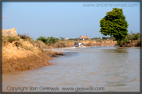 Boat trip: Battambang to Siem Reap - Cambodia